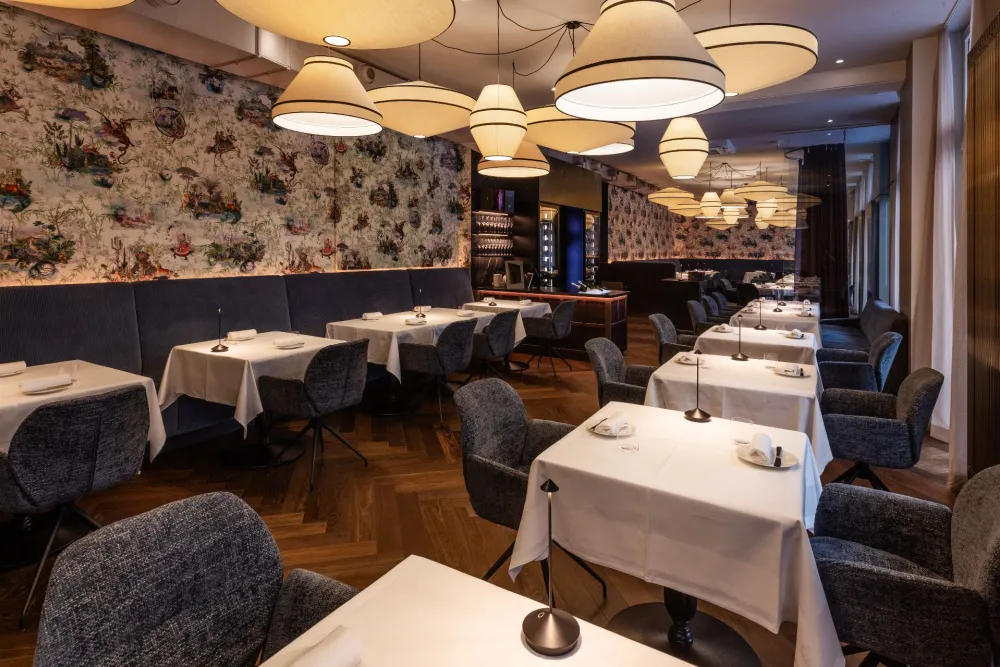08-Boxwood-Steakhouse-Gastraum-Perspektive-Derenko-Innenarchitekten-Wien.jpg