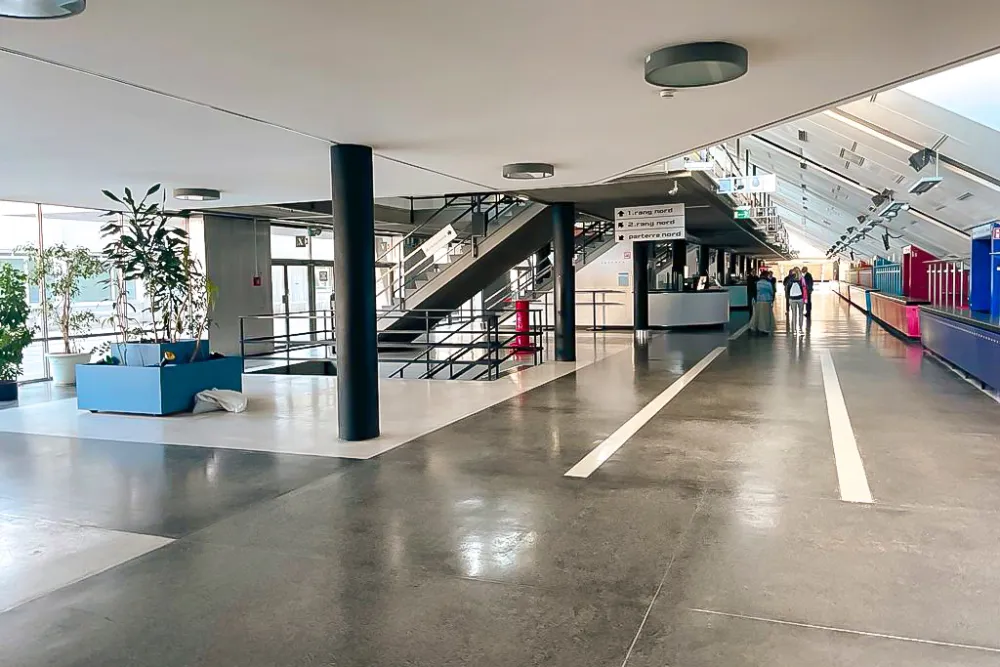 derenko-interior-stadthalle-generell-baustelle-09.JPG
