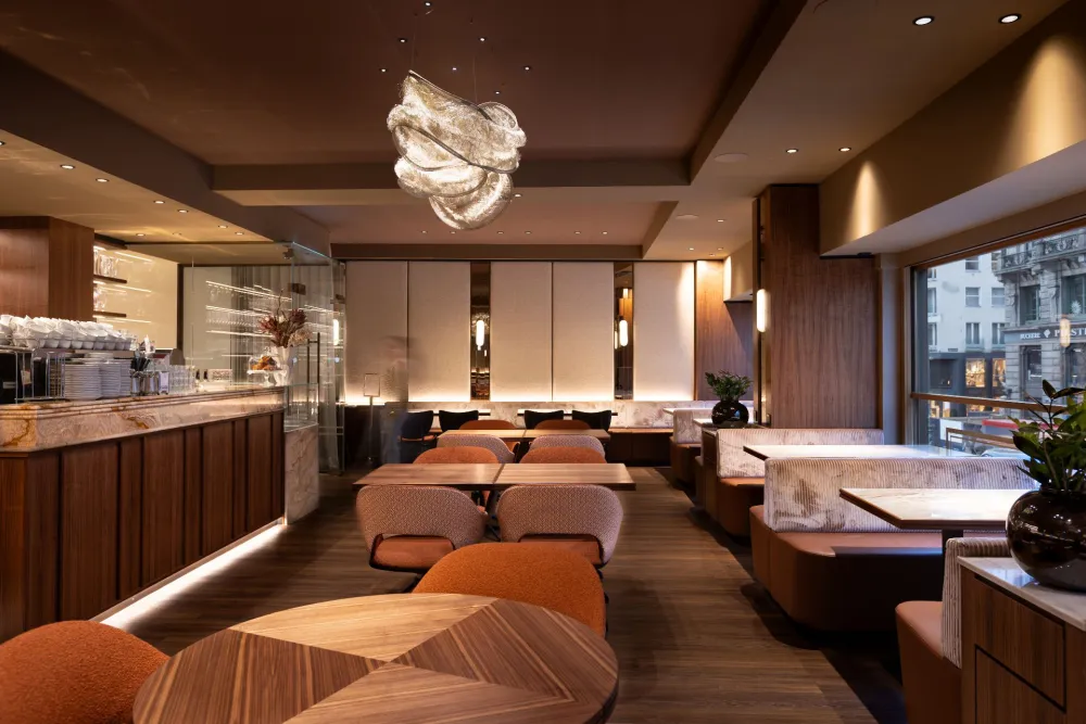 12-Cafe-de-l'europe-Wien-Graben-Design-Derenko-Innenarchitekur-Kaffehaus.jpg.jpg