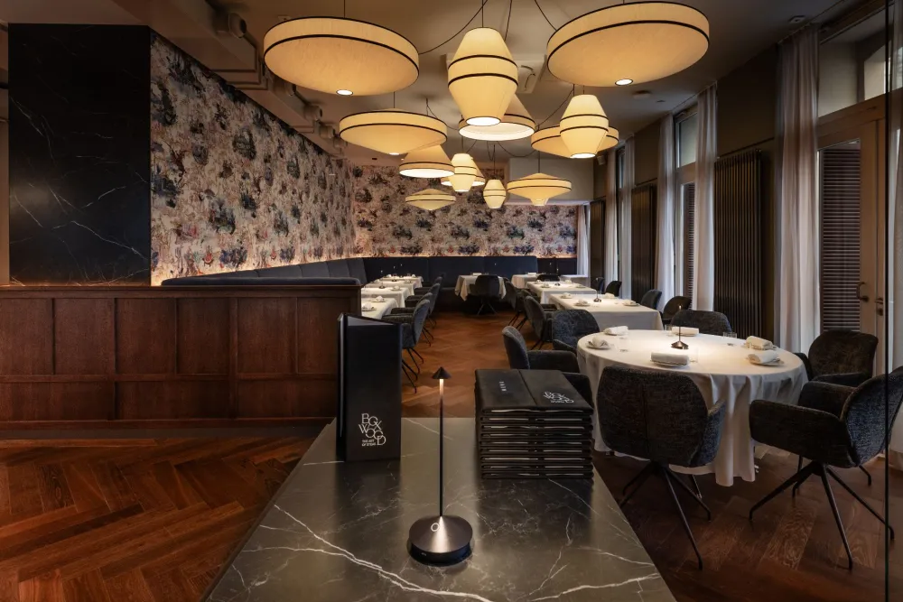 10-Boxwood-Gastraum-Empfang-Restaurantgestaltung-Derenko-Interior-Design-Wien.jpg