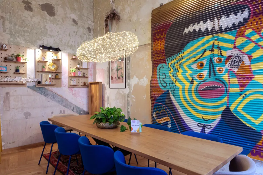 05-Goldstueck-Ess-Tafel-Derenko-Interior-Design.jpg