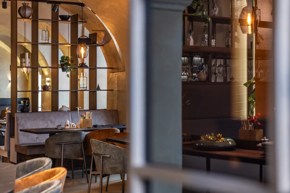 17-Restaurant-Makka©Derenko-Innenarchitektur-Hotel-und-Gastronomie-Wien.jpg