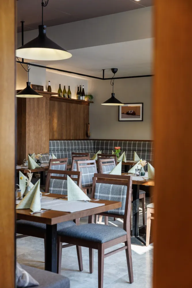 04-Gasthof-Haag-Haitzendorf©Derenko-Innenarchitektur-Hotel-und-Gastronomie-Wien.jpg