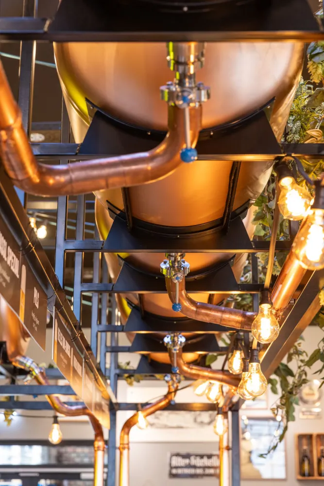05-Ottakringer-Brauerei-Verkostungsraum-Biertank-Derenko-Interior-Design-Wien.jpg