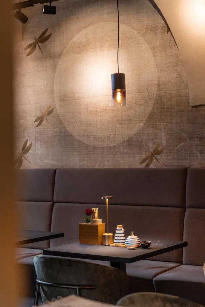 24-Restaurant-Makka©Derenko-Innenarchitektur-Hotel-und-Gastronomie-Wien.jpg