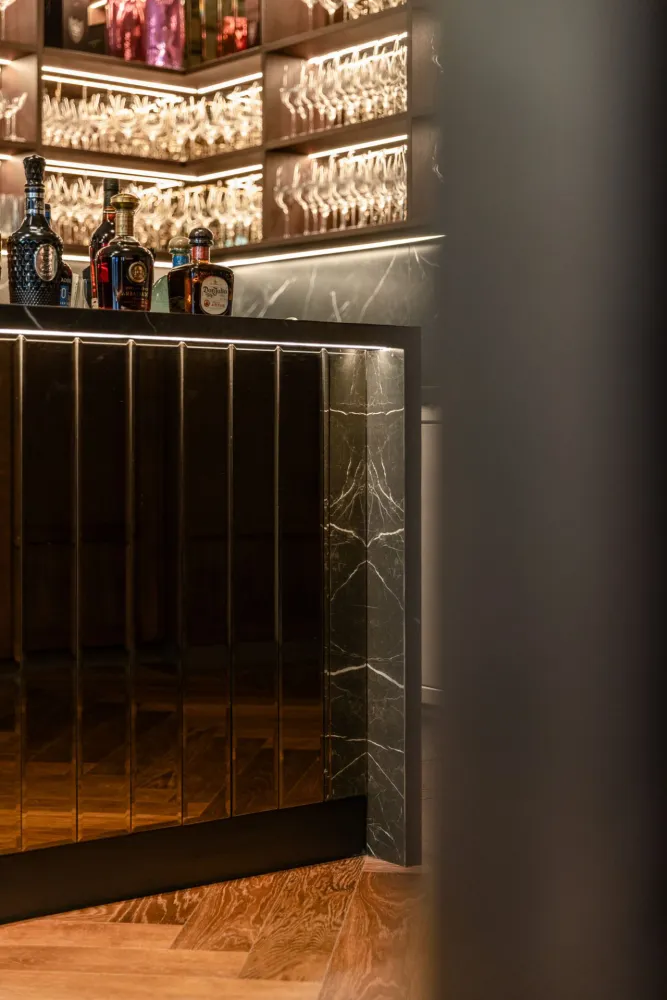 09-Boxwood-Bar-Detailaufnahme-Derenko-Interior-Design-Wien.jpg
