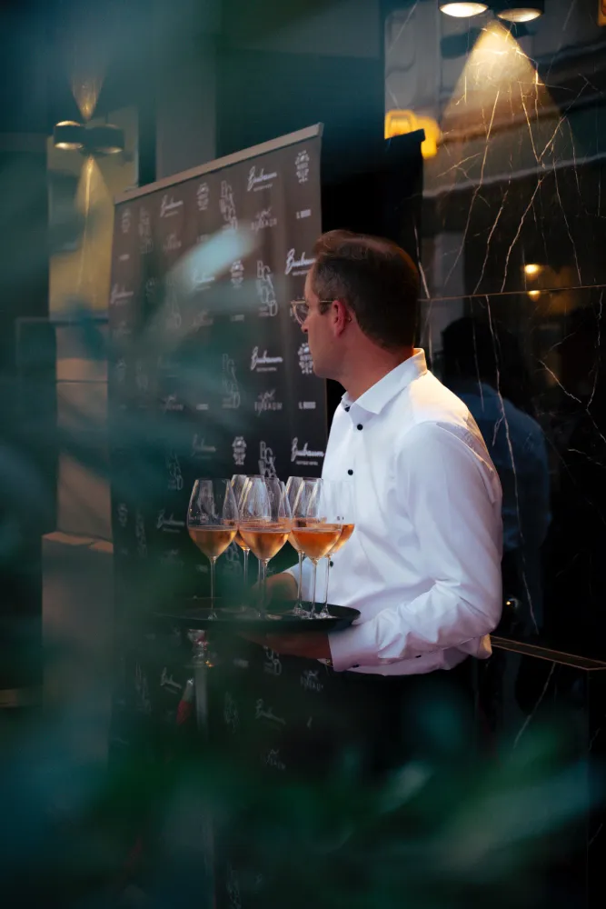 Boxwood_Openingparty-2.jpg