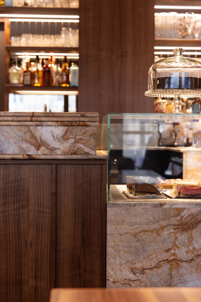 11-Cafe-de-l'europe-Wien-Graben-Design-Derenko-Innenarchitekur-Kaffehaus.jpg.jpg